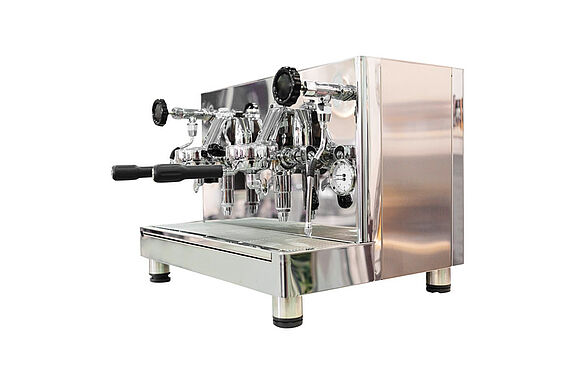 Glitzernde große italienische Espressomaschine
